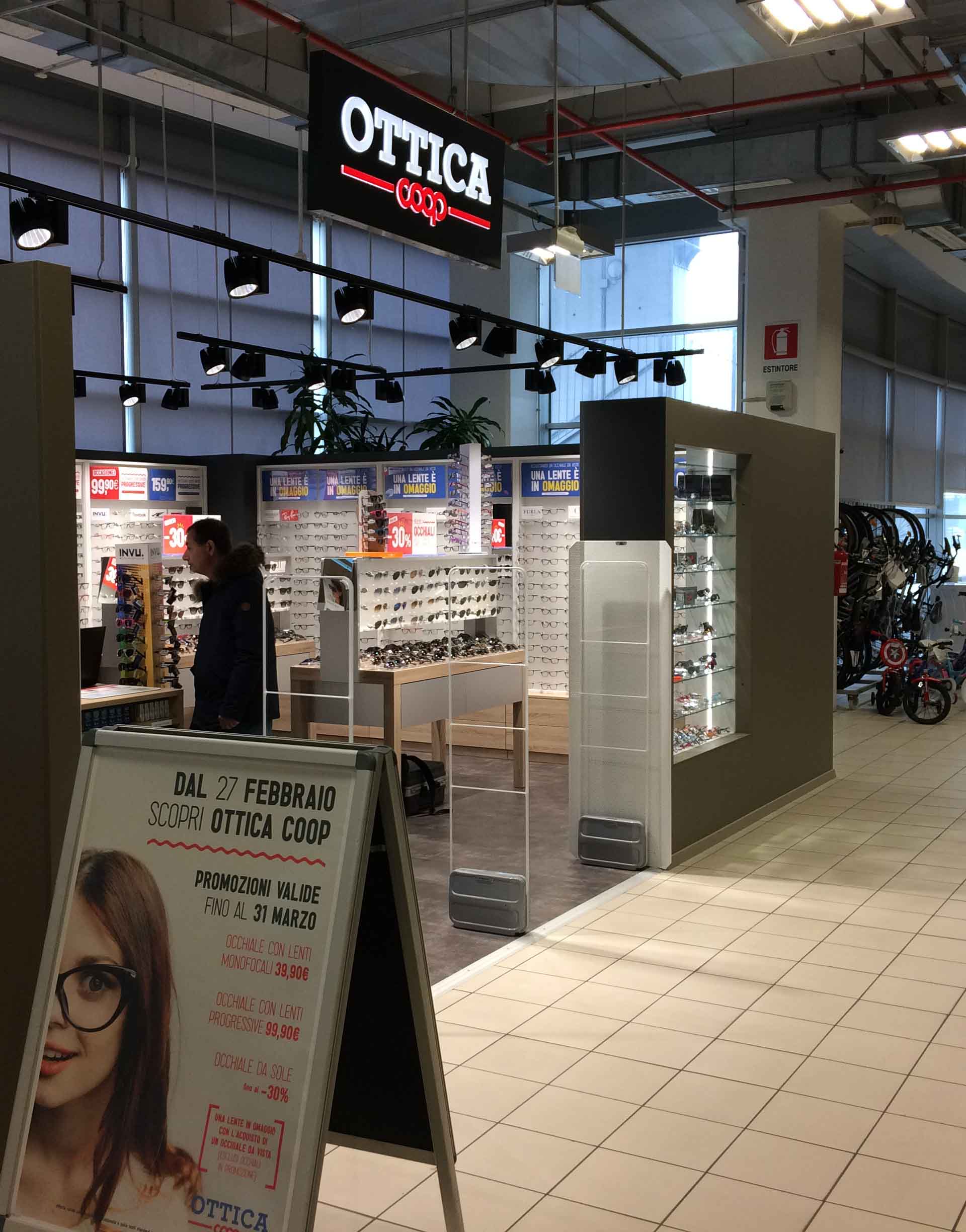 Installazione antitaccheggio ECS nel settore Ottica