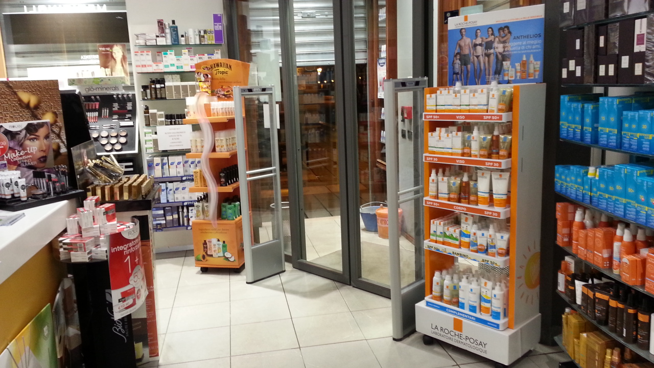 Installazione antitaccheggio ECS nel settore Farmacia
